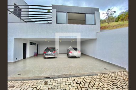 Casa de condomínio à venda com 494m², 4 quartos e 5 vagas
