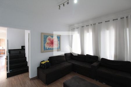 Sala de casa à venda com 3 quartos, 185m² em Rio Branco, Belo Horizonte