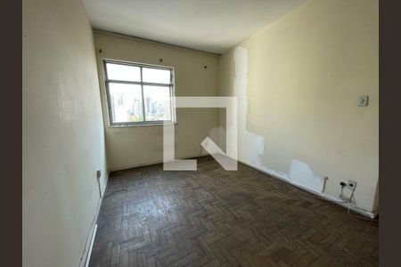 Apartamento à venda com 2 quartos, 70m² em Centro, Belo Horizonte