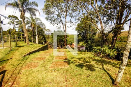 Casa de condomínio à venda com 455m², 4 quartos e 5 vagas