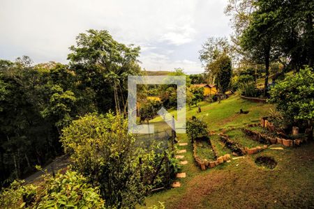 Casa de condomínio à venda com 455m², 4 quartos e 5 vagas