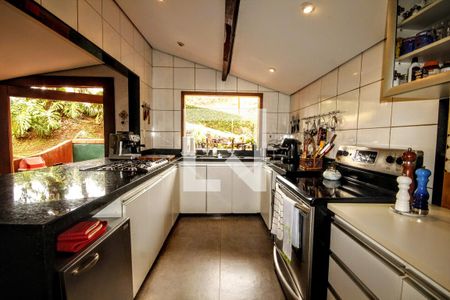 Casa de condomínio à venda com 455m², 4 quartos e 5 vagas