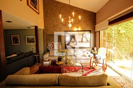 Casa de condomínio à venda com 455m², 4 quartos e 5 vagas