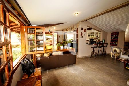 Casa de condomínio à venda com 455m², 4 quartos e 5 vagas