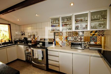 Casa de condomínio à venda com 455m², 4 quartos e 5 vagas