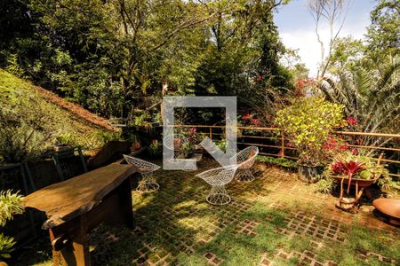 Casa de condomínio à venda com 455m², 4 quartos e 5 vagas