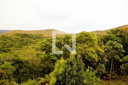 Casa de condomínio à venda com 455m², 4 quartos e 5 vagas