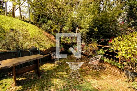 Casa de condomínio à venda com 455m², 4 quartos e 5 vagas