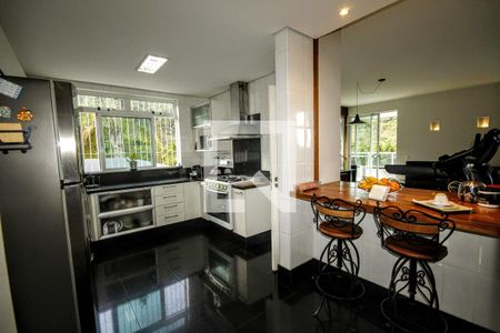 Casa à venda com 412m², 4 quartos e 2 vagas