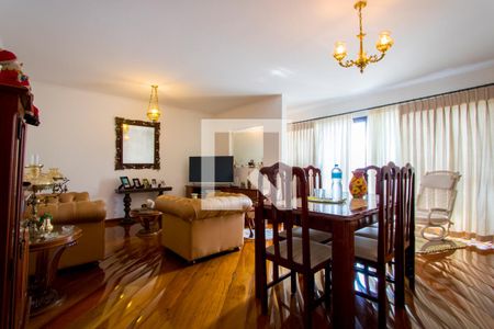 Sala de apartamento à venda com 3 quartos, 140m² em Vila Alzira, Santo André