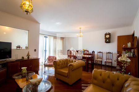 Sala de apartamento à venda com 3 quartos, 140m² em Vila Alzira, Santo André
