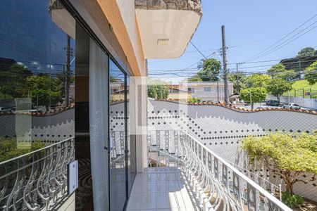 Sacada de casa à venda com 5 quartos, 400m² em Bela Vista, Osasco