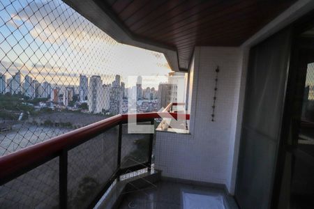 Varanda de apartamento à venda com 3 quartos, 179m² em Vila Santo Estevão, São Paulo