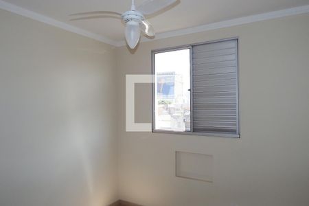 Dormitório 01 de apartamento para alugar com 2 quartos, 64m² em Ipiranga, Ribeirão Preto
