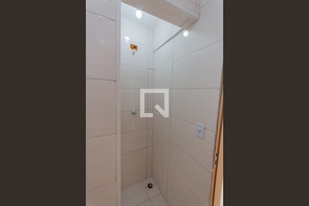 Banheiro de casa para alugar com 1 quarto, 35m² em Campestre, Santo André