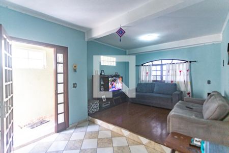 Sala de estar de casa à venda com 3 quartos, 280m² em Baeta Neves, São Bernardo do Campo