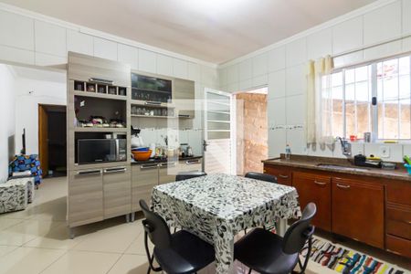 Cozinha de casa à venda com 2 quartos, 165m² em Bussocaba, Osasco