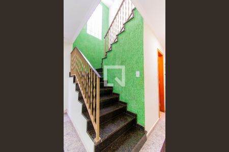 Escada de casa à venda com 3 quartos, 153m² em Parque da Vila Prudente, São Paulo