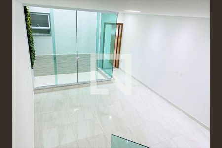 Casa à venda com 3 quartos, 220m² em Vila Esperança, São Paulo