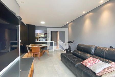 Sala de apartamento para alugar com 3 quartos, 87m² em Jardim Tupanci, Barueri