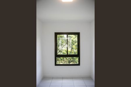 Quarto de apartamento para alugar com 2 quartos, 117m² em Alphaville I, Salvador