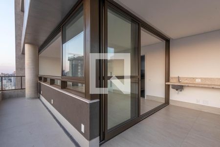 Varanda da Sala de apartamento à venda com 4 quartos, 150m² em Santo Antônio, Belo Horizonte