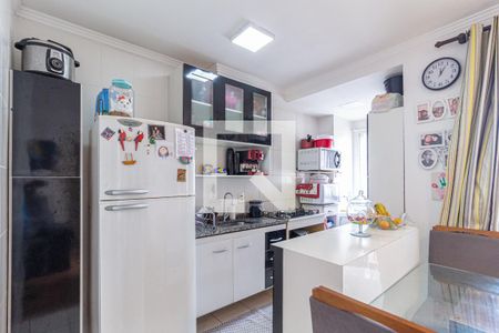 Cozinha e área de serviço de apartamento à venda com 3 quartos, 63m² em Conceição, Osasco