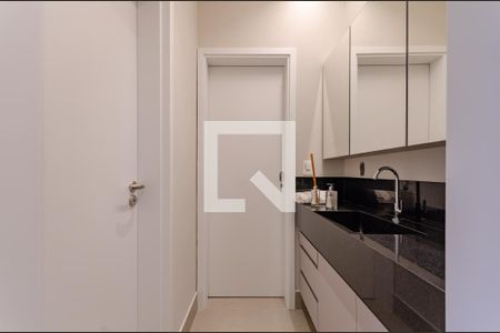 Casa de condomínio à venda com 208m², 3 quartos e 3 vagas Casa de condomínio à venda com 208m², 3 quartos e 3 vagasLavabo - Semi suítes