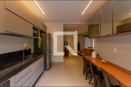 Casa de condomínio à venda com 208m², 3 quartos e 3 vagas Casa de condomínio à venda com 208m², 3 quartos e 3 vagasCozinha