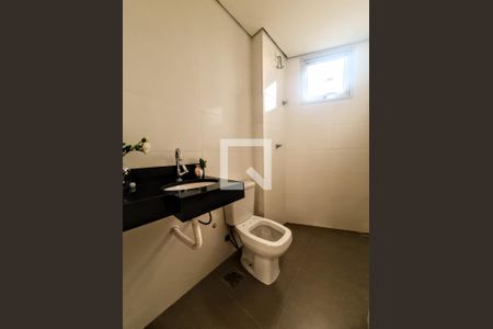 Banheiro de apartamento à venda com 3 quartos, 136m² em União, Belo Horizonte