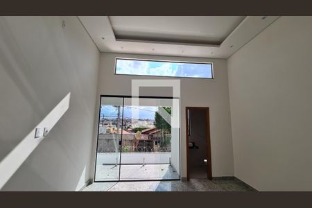 Casa à venda com 3 quartos, 150m² em Santa Mônica, Belo Horizonte