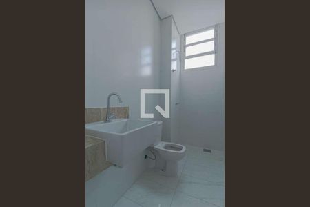 Banheiro de apartamento à venda com 2 quartos, 122m² em Centro, Belo Horizonte