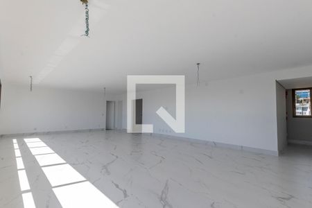 Apartamento à venda com 186m², 4 quartos e 4 vagasSala