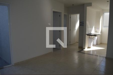 Sala de apartamento à venda com 2 quartos, 52m² em Cabral, Contagem