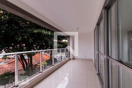 Apartamento à venda com 2 quartos, 157m² em Itapoã, Belo Horizonte