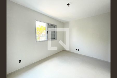 Quarto 3 de apartamento à venda com 3 quartos, 86m² em Cabral, Contagem