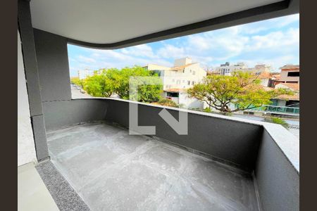 Varanda de apartamento à venda com 3 quartos, 86m² em Cabral, Contagem