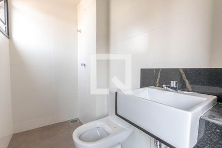 Banheiro de apartamento à venda com 1 quarto, 39m² em Funcionários, Belo Horizonte