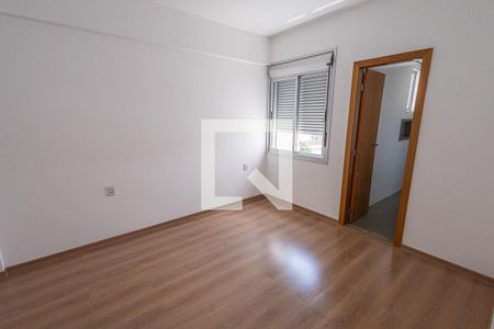 Suíte de apartamento à venda com 3 quartos, 180m² em Padre Eustáquio, Belo Horizonte