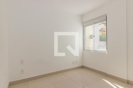 Apartamento à venda com 3 quartos, 72m² em Santa Terezinha, Belo Horizonte