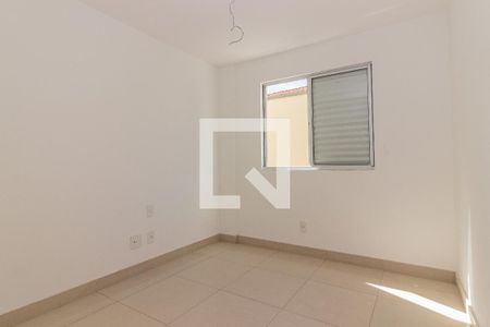 Apartamento à venda com 3 quartos, 72m² em Santa Terezinha, Belo Horizonte