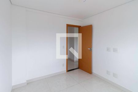 Quarto 2 de apartamento à venda com 4 quartos, 144m² em Santa Terezinha, Belo Horizonte