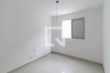 Quarto 2 de apartamento à venda com 3 quartos, 202m² em Santa Terezinha, Belo Horizonte