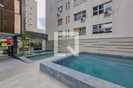 Apartamento à venda com 86m², 3 quartos e 2 vagas Apartamento à venda com 86m², 3 quartos e 2 vagasÁrea comum - Piscina
