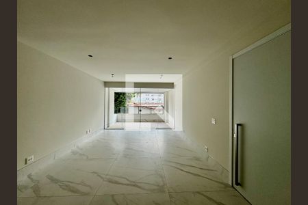 Apartamento à venda com 150m², 4 quartos e 4 vagasSala