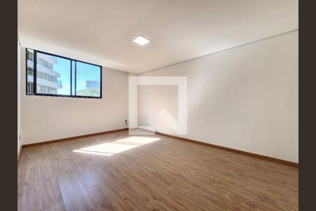 Quarto de apartamento à venda com 4 quartos, 243m² em Santa Lúcia, Belo Horizonte