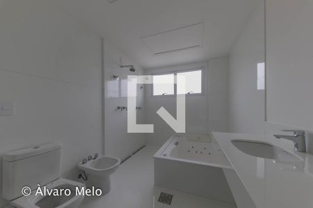 Apartamento à venda com 260m², 4 quartos e 4 vagas