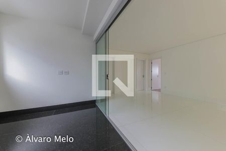 Apartamento à venda com 260m², 4 quartos e 4 vagas