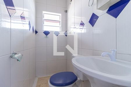 Banheiro de kitnet/studio para alugar com 1 quarto, 45m² em Jardim Roberto, Osasco