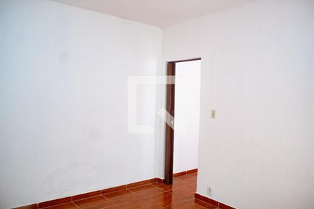 Quarto 2 de casa para alugar com 2 quartos, 60m² em Vila Maria, São Paulo